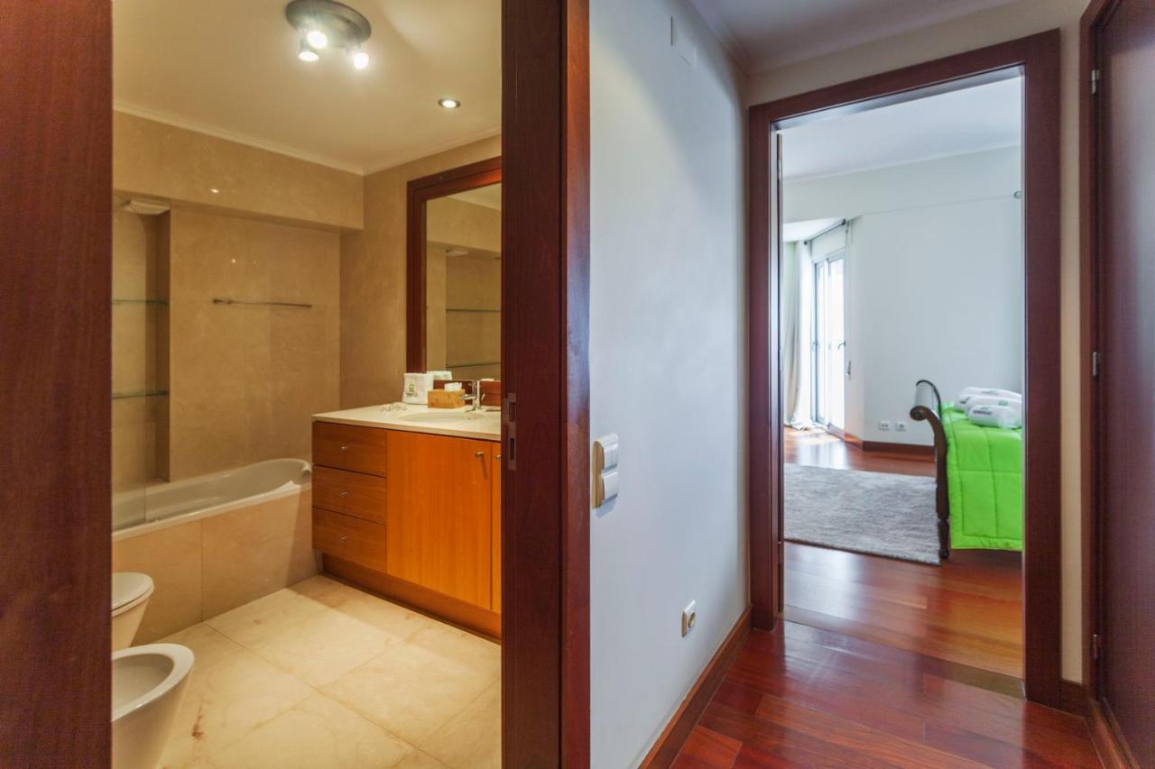 Deluxe Marina Apartment Ponta Delgada Esterno foto