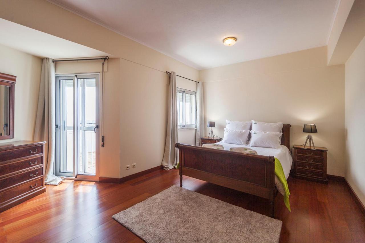 Deluxe Marina Apartment Ponta Delgada Esterno foto